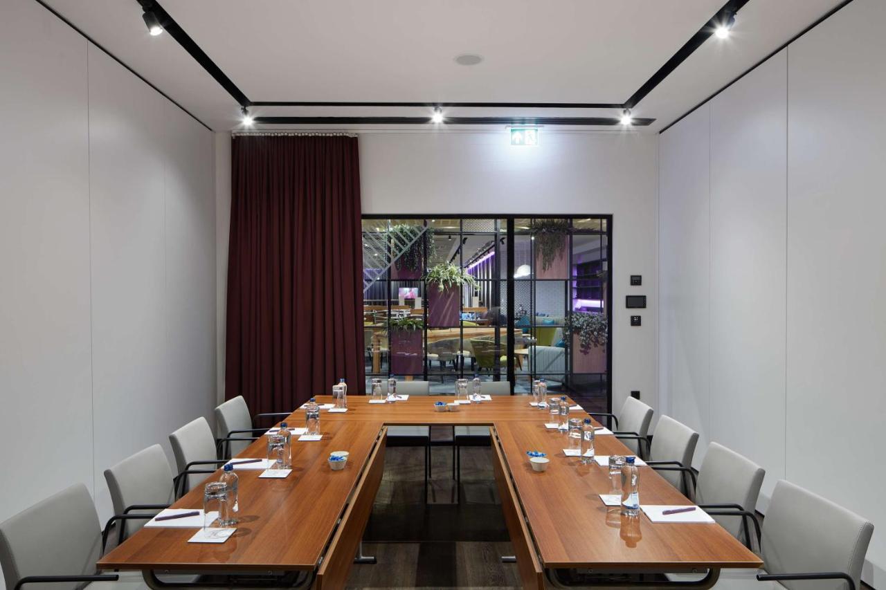 Yotelair Istanbul Airport, Duty Free - International Transit Area Exteriér fotografie