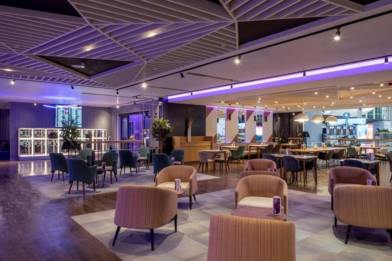 Yotelair Istanbul Airport, Duty Free - International Transit Area Exteriér fotografie