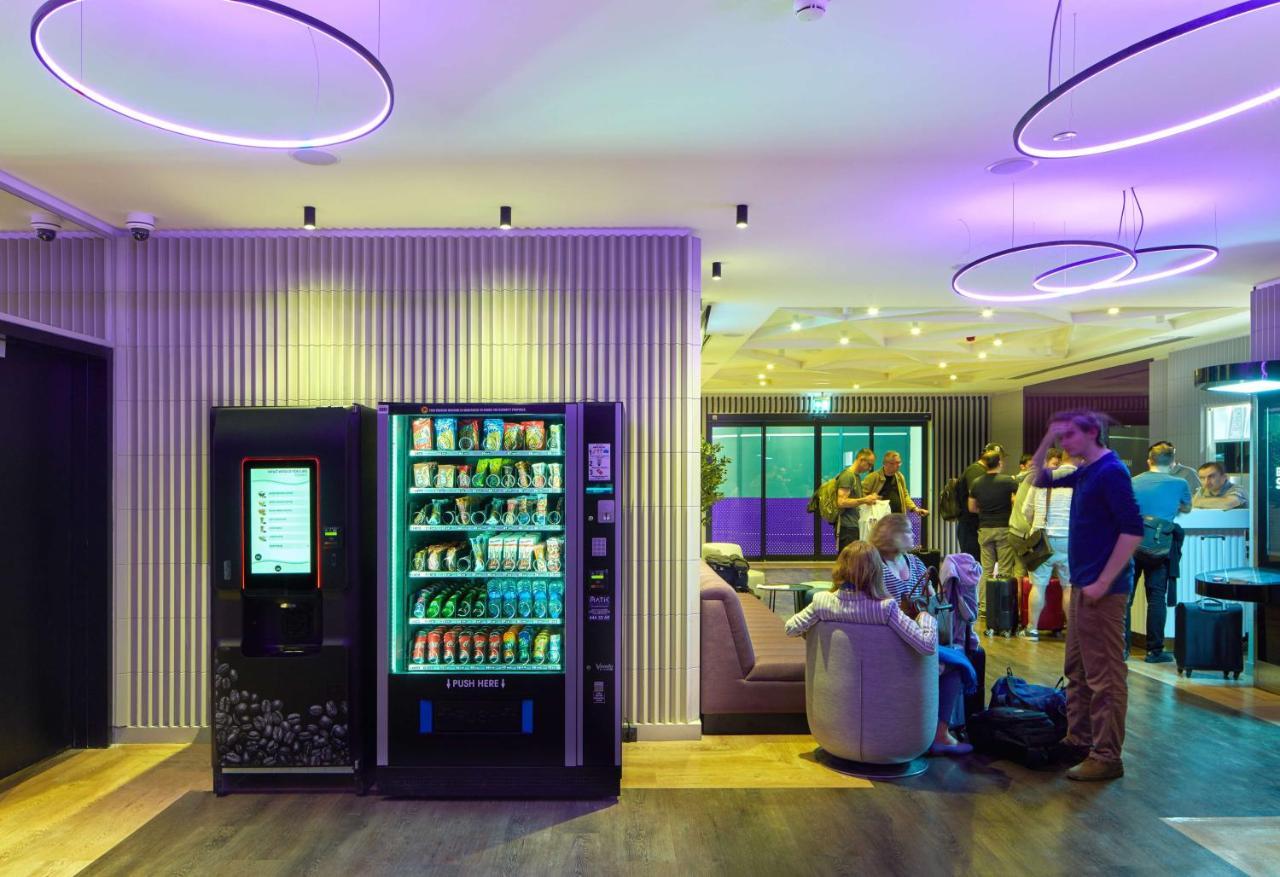 Yotelair Istanbul Airport, Duty Free - International Transit Area Exteriér fotografie