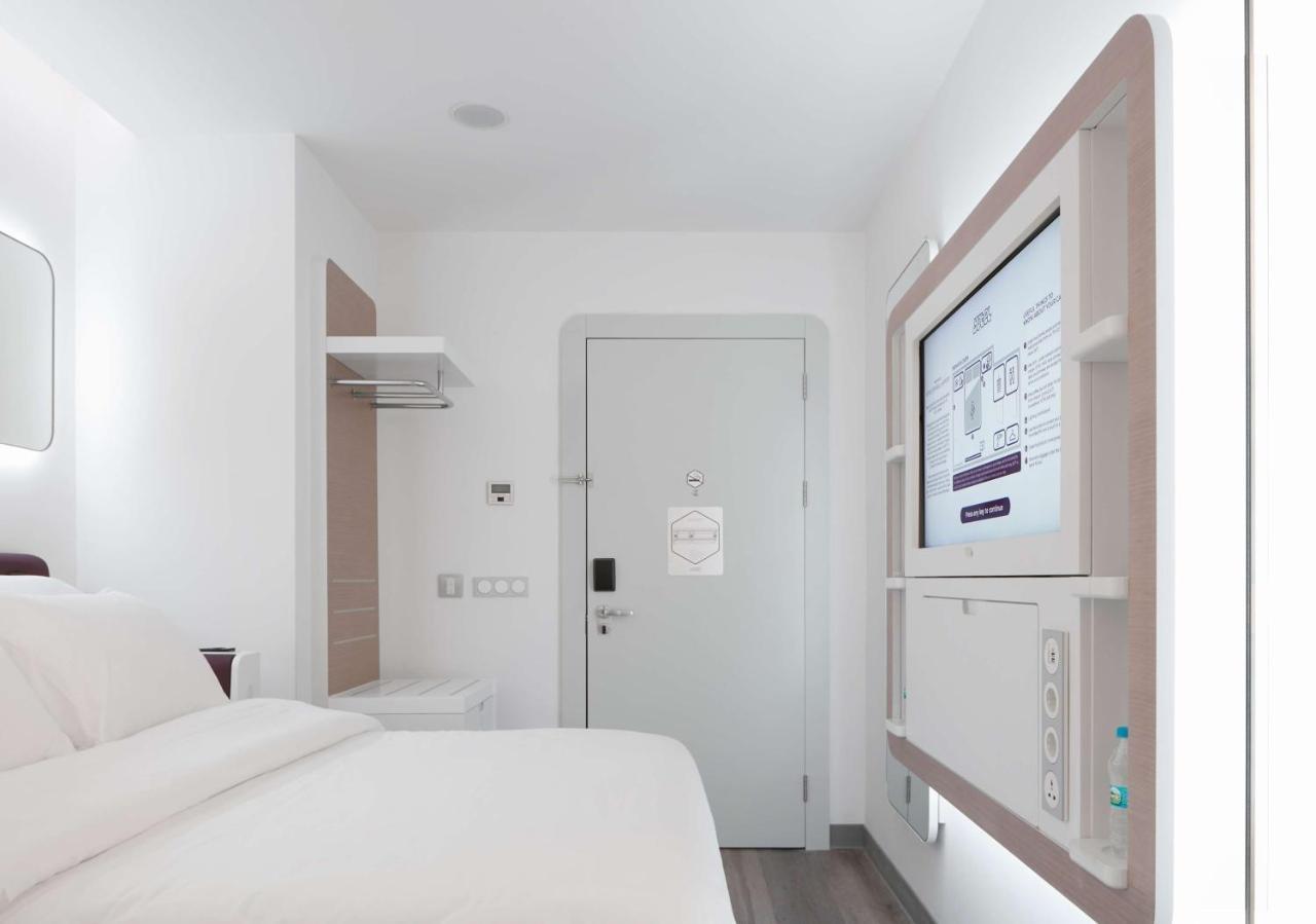 Yotelair Istanbul Airport, Duty Free - International Transit Area Exteriér fotografie